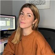Profesora titulada en Diseño Gráfico con más de 10 años de experiencia. Español e Inglés.